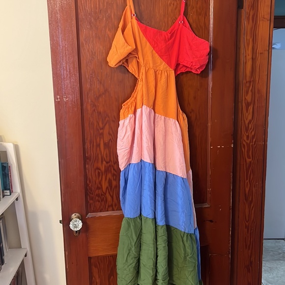 Cutout maxi dress - Picture 5 of 5